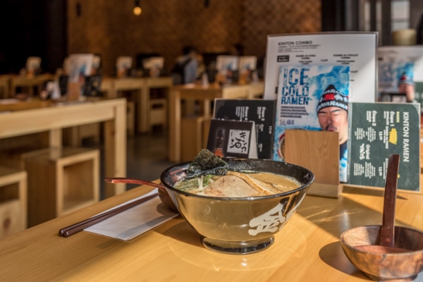 Le-ramen-de chez-ramen-kinton-brasserie-japonaise-montreal