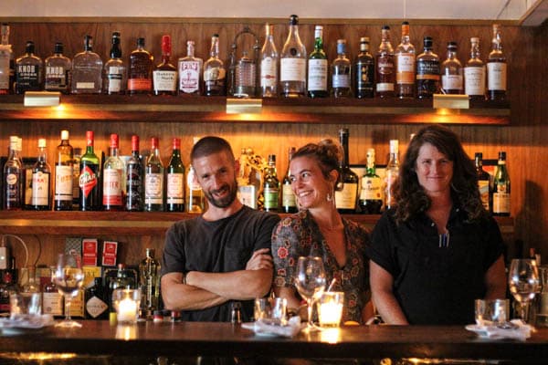 blogue-prevel-le-joyeux-trio-du-restaurant-italien-Nora-Gray-a-griffintown