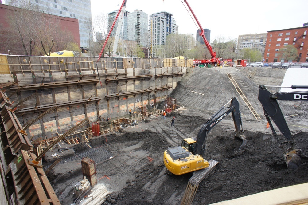 Avancement des travaux au projet de condos 21e arrondissement, dans le Vieux-Montréal.