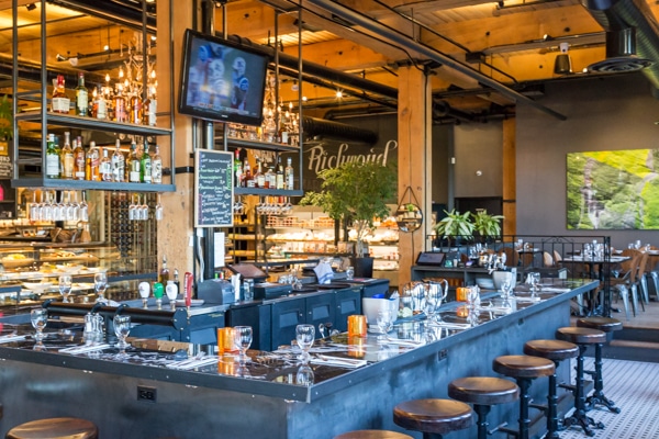 sur-le-blogue-prevel-restaurant-le-richmond-griffintown-interieur