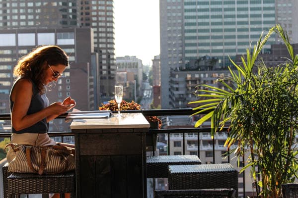 Prevel_terrasse-place-darmes