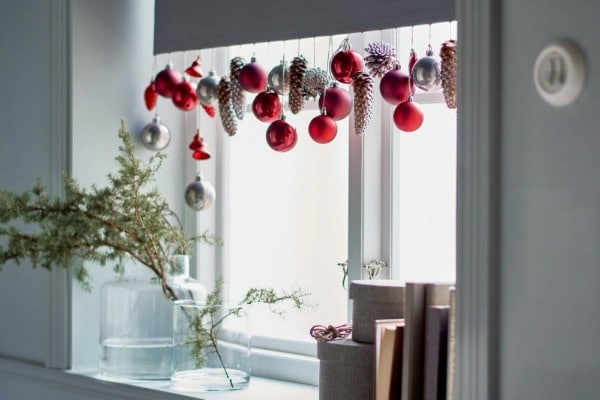 boules_fenetre-idee-deco-noel-pour-condo-prevel