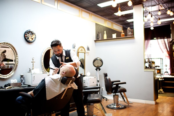 le-mantelier-salon-pour-hommes-pres-du-21e-arrondissement-montreal