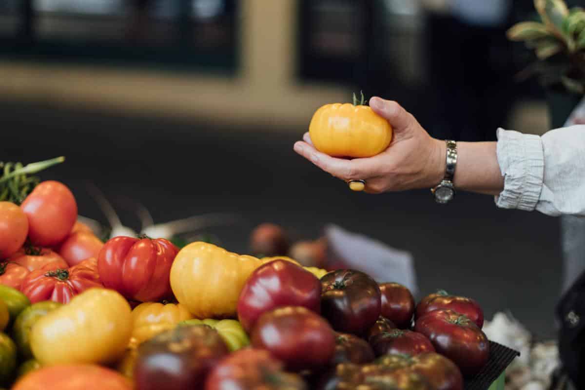 tomates-marche-atwater-montreal