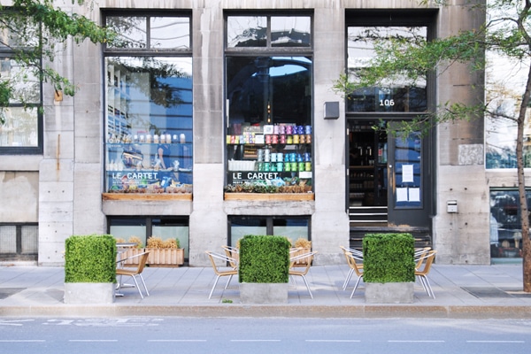 Facade du resto boutique le cartet dans le vieux montreal