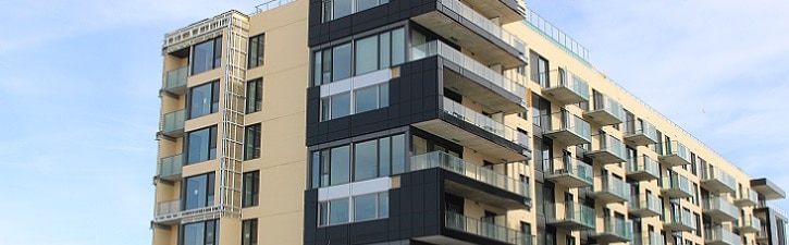 État d'avancement des travaux au projet de condos Bassins du Havre, dans Griffintown, Montréal.